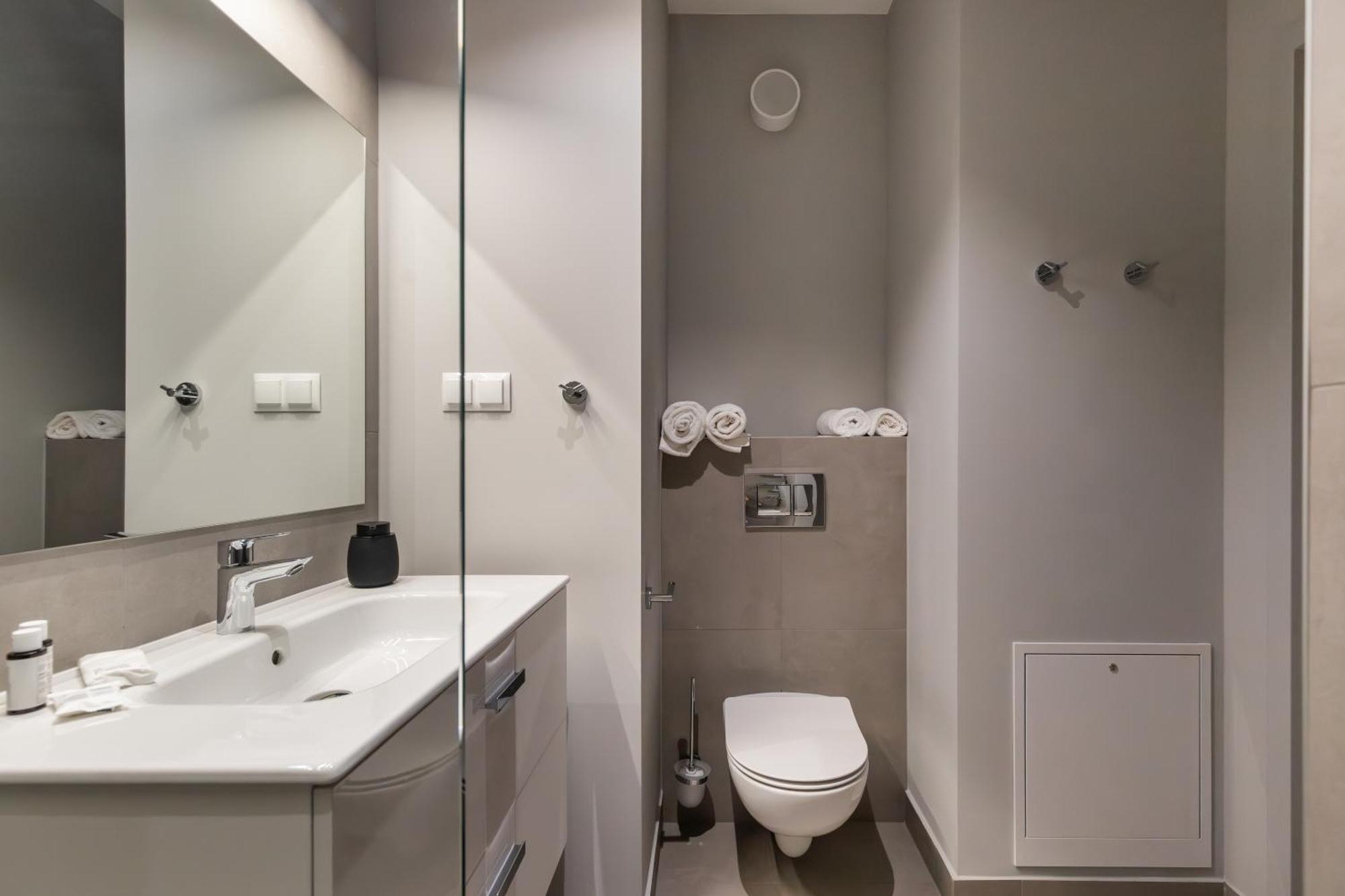Nextdoor Apartments Krakow Luaran gambar
